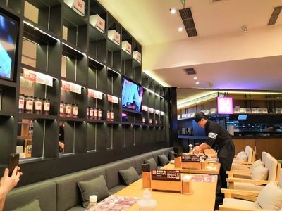 20余家餐企掘金14万亿零售化富矿,门店卖货都这么玩!